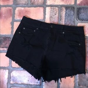 AE black distressed short👖
